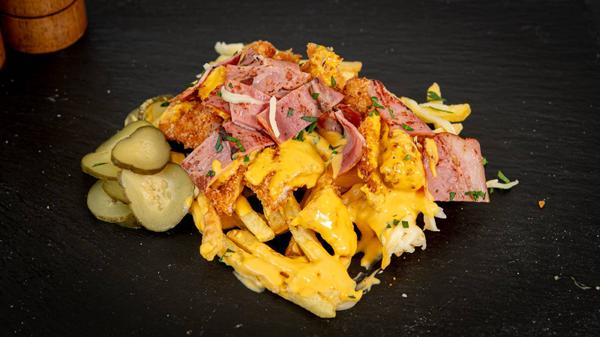 Loaded Fries – (Picant/nepicant)